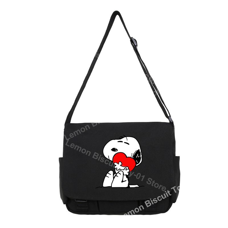 Snoopys Simple Messenger Bag J - Japanese Lifestyle Books のレビューと価格